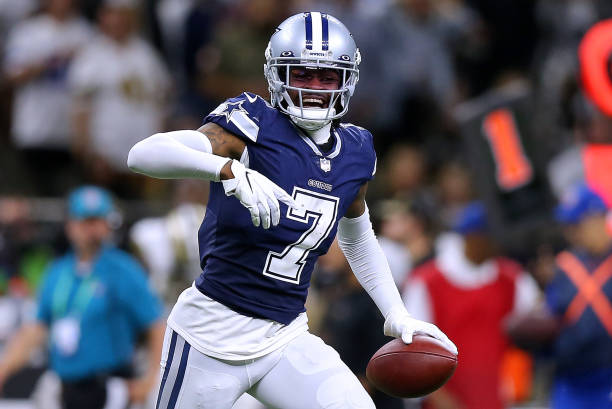 Cowboys vs Cardinals injuries: CB Trevon Diggs seen on crutches on