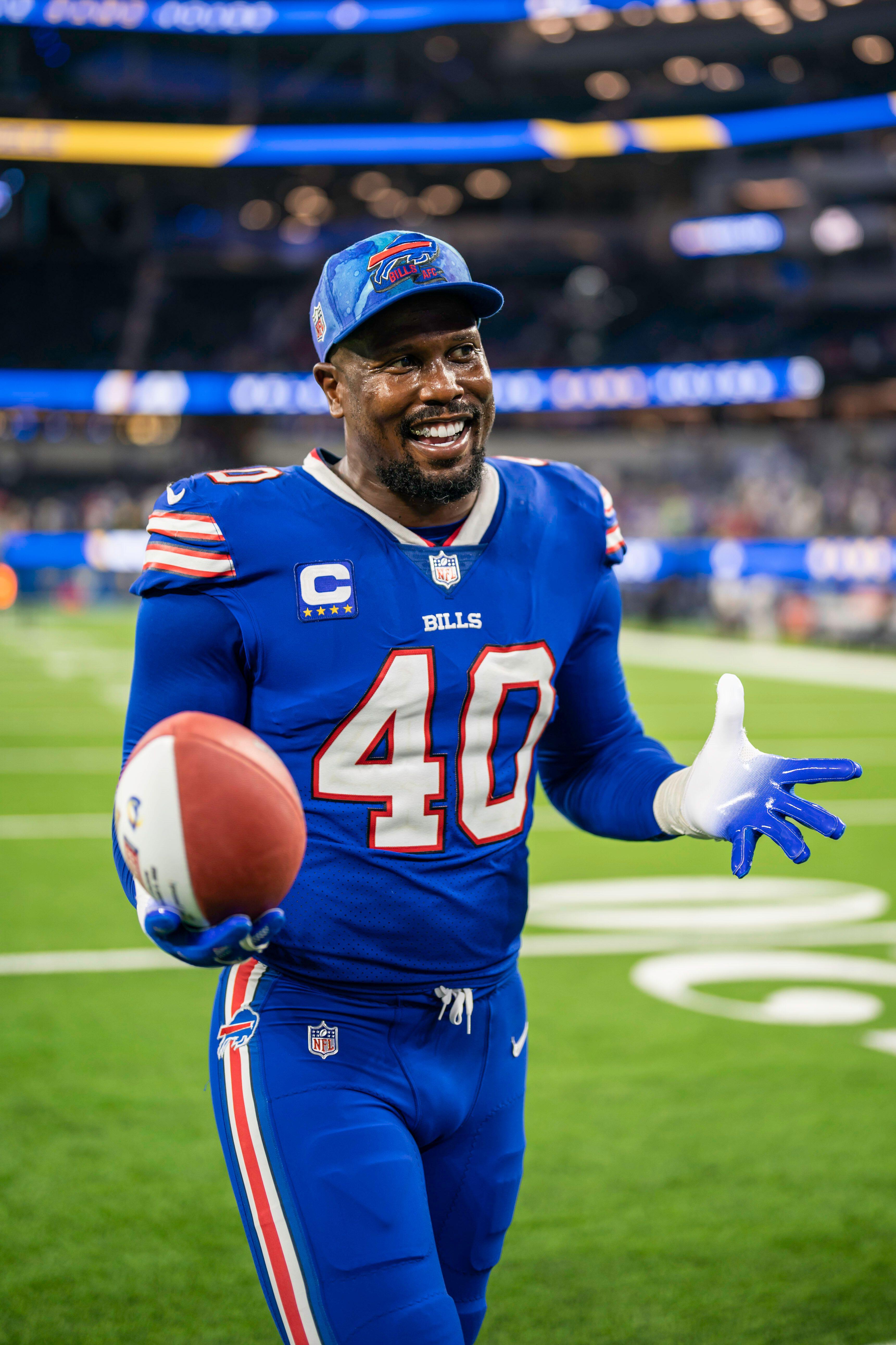 Buffalo Bills LB Von Miller Pushing For Week 5 Return: 'I Want This To  Happen!' - Sports Illustrated Buffalo Bills News, Analysis and More