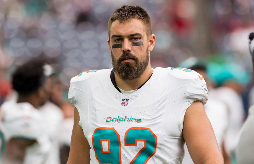 Dolphins signing Zach Sieler to 3-year contract extension