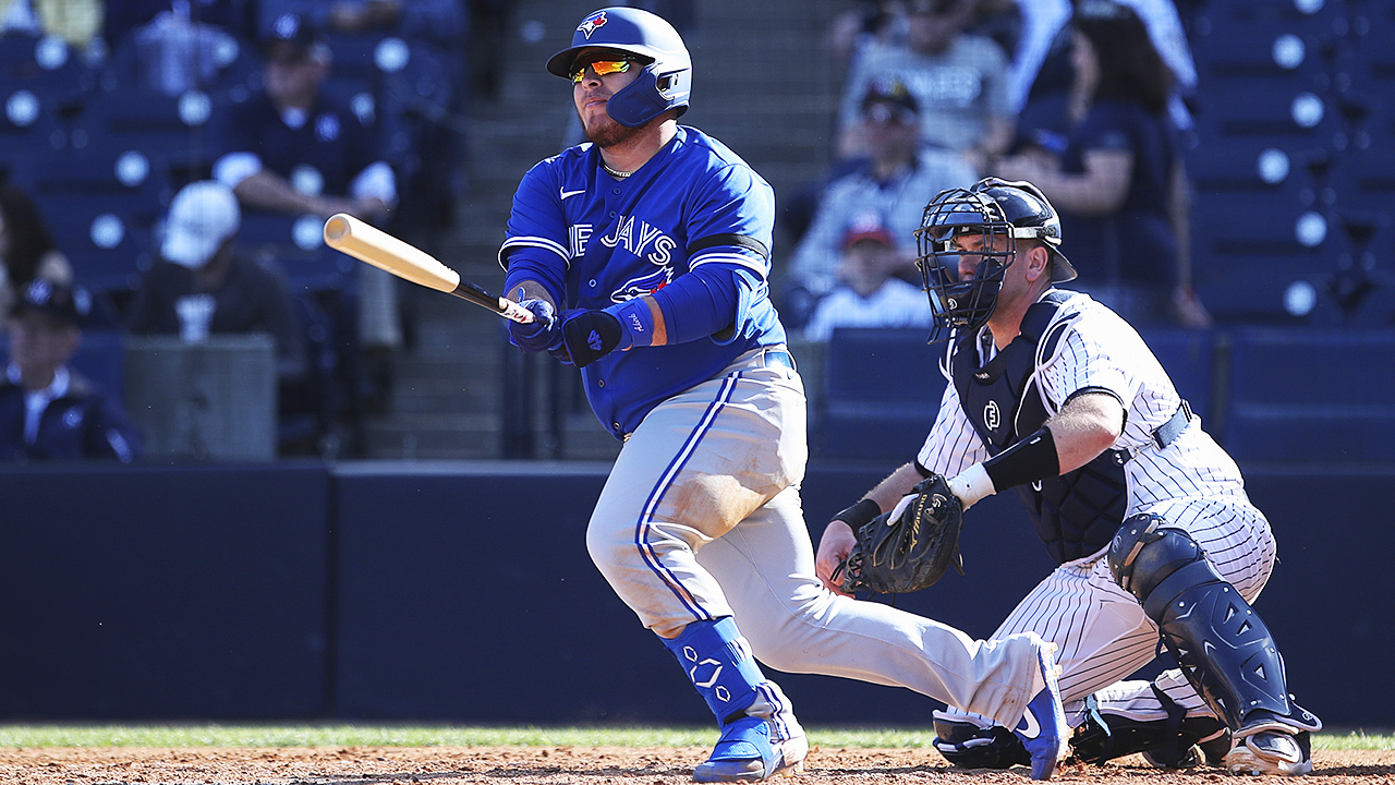 Toronto Blue Jays on X: The Captain of this Starship 🚀 @alejandro_kirk is  ready for liftoff! ⭐️  / X