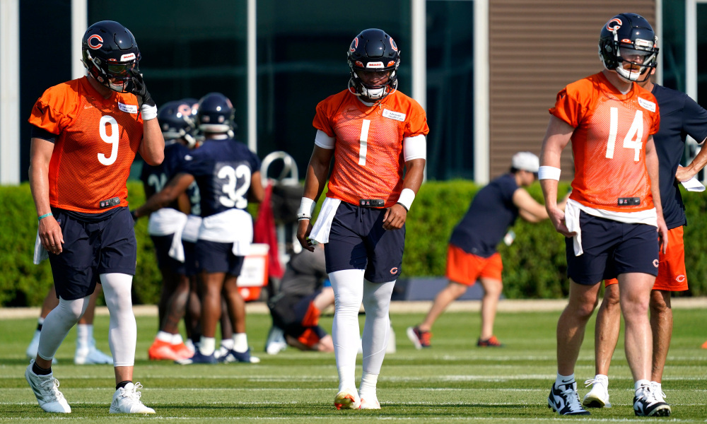 Patrick Mahomes scrambling from pressure by Kyle Van Noy