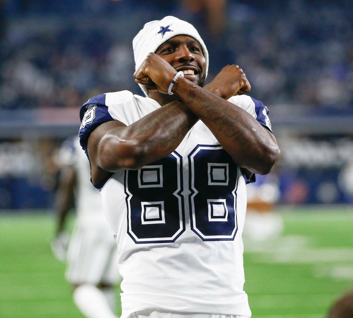 Ex-Cowboys star Dez Bryant takes shot at Colin Kaepernick