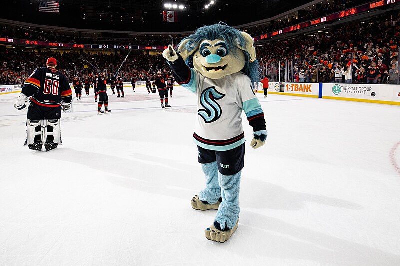 WATCH: Seattle Kraken mascot and Paul Bissonnette have a punch-up ...
