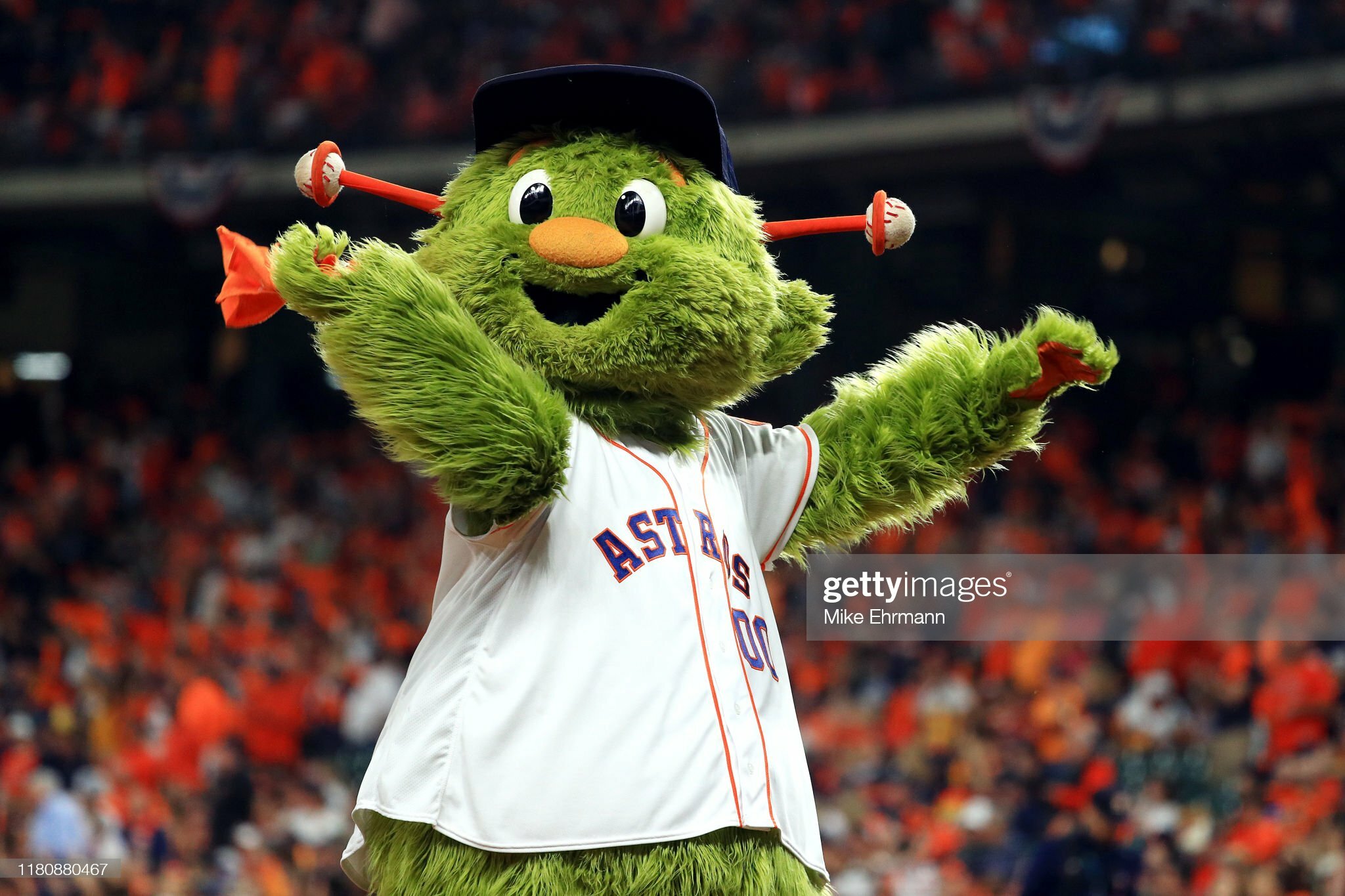 Houston Astros Orbit on X: Sunday Funday at @UHCougarMBK Mascot
