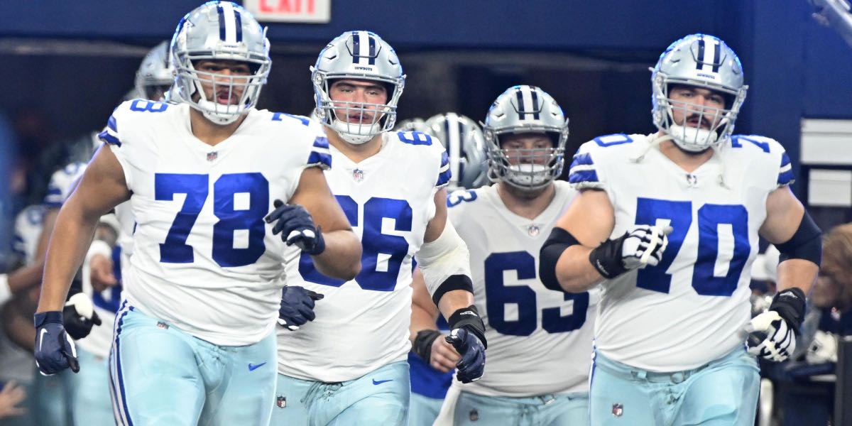 Cowboys, guard Zack Martin reach agreement on restructured contract