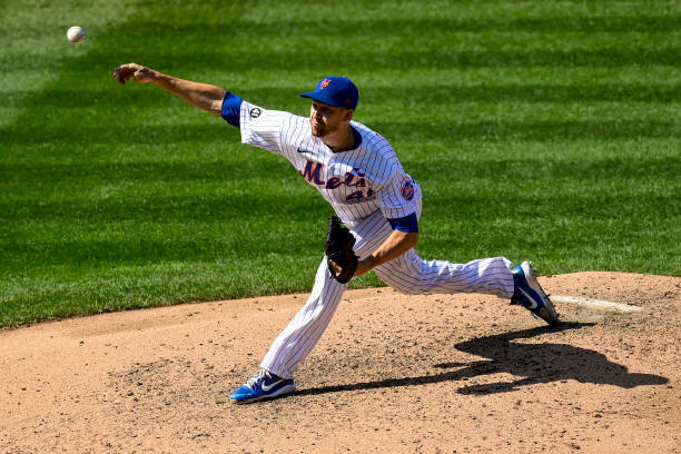 Mickey Mouse Throws First Pitch at Mets Game 