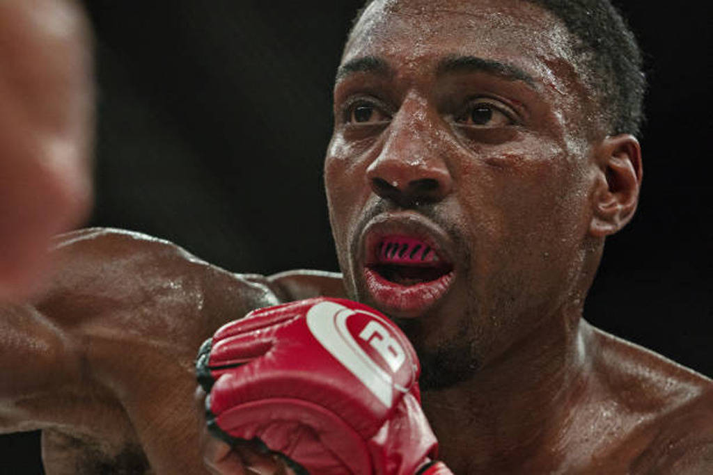 Phil Davis Bellator 266