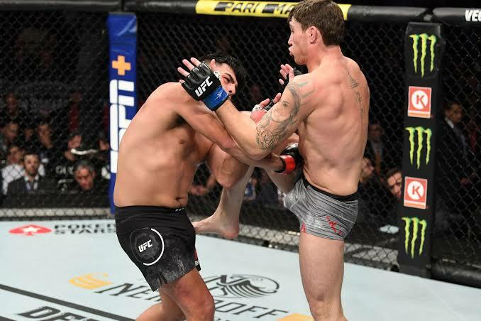 Darren Till defeats Kelvin Gastelum at UFC 244.