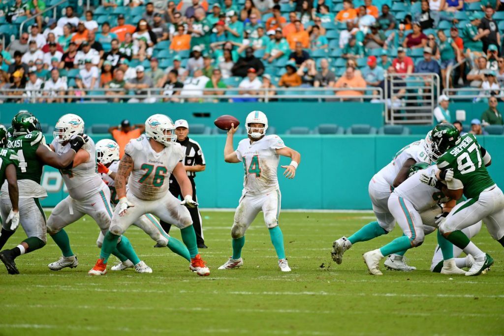 Dolphins QB