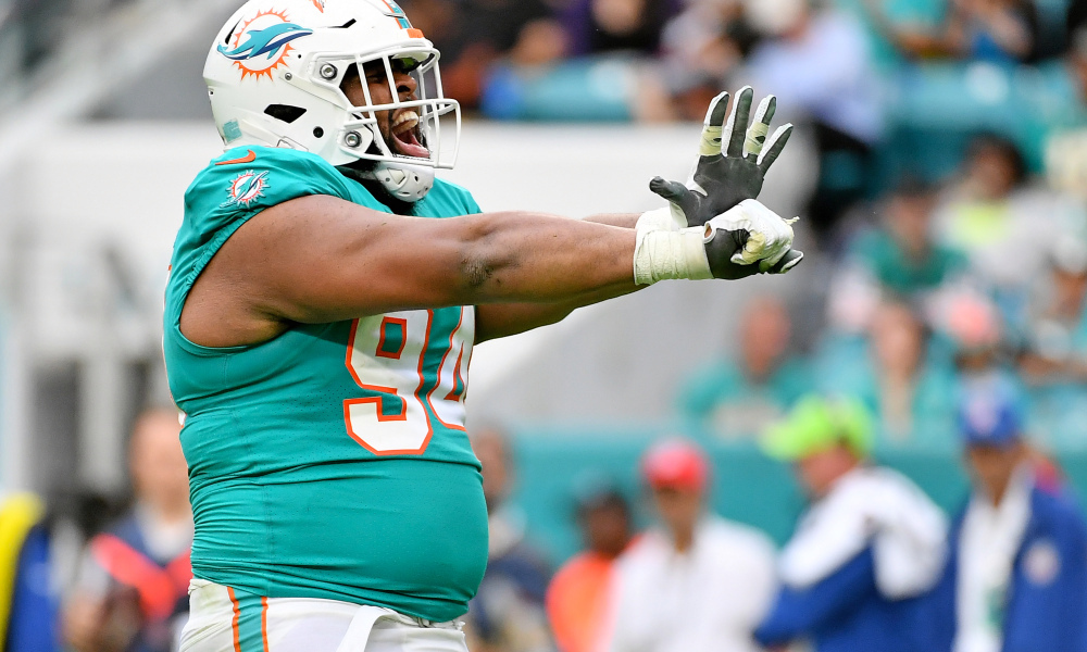 Dolphins extend DT Zach Sieler through 2026 season